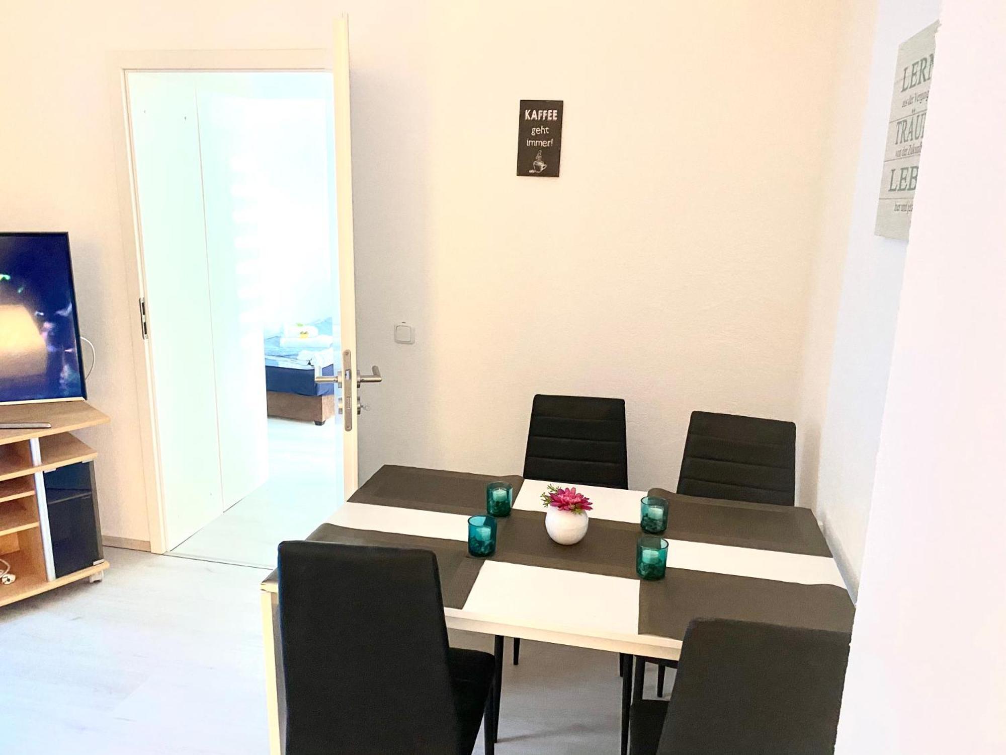 Monteurwohnung Am Flughafen Schkeuditz Luaran gambar