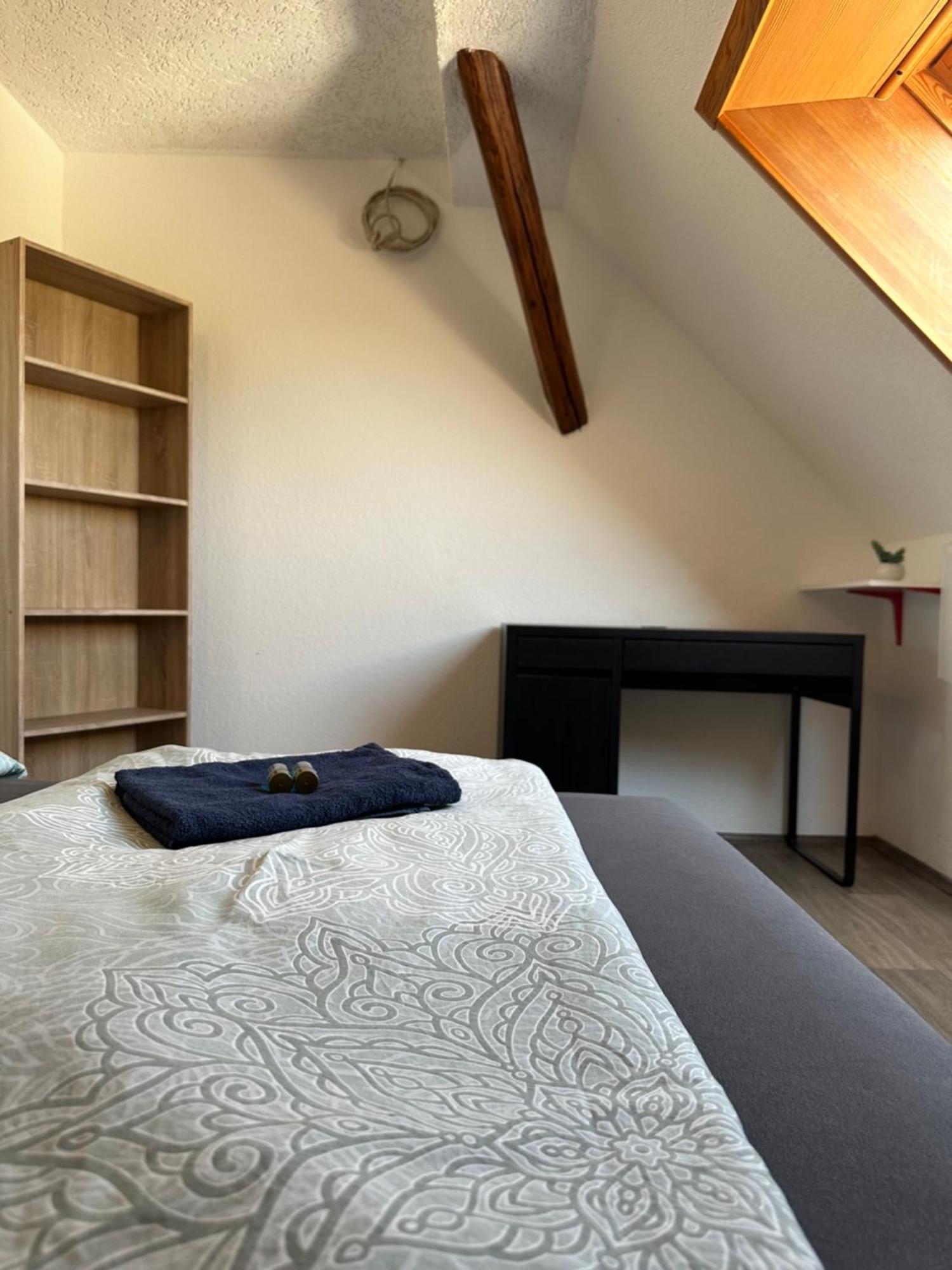 Monteurwohnung Am Flughafen Schkeuditz Luaran gambar