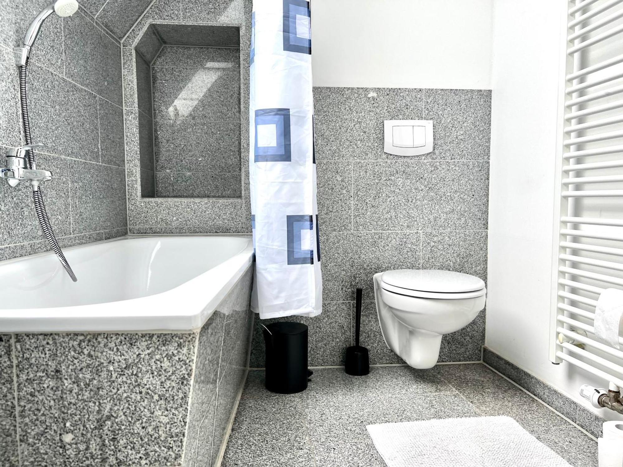 Monteurwohnung Am Flughafen Schkeuditz Luaran gambar